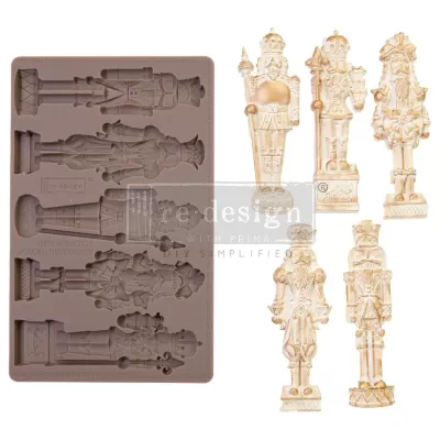 Wooden Nutcracker 5x8 Inch Decor Mould (667122)