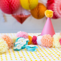 We R Makers DIY Party Pom Pom Makers (660788)