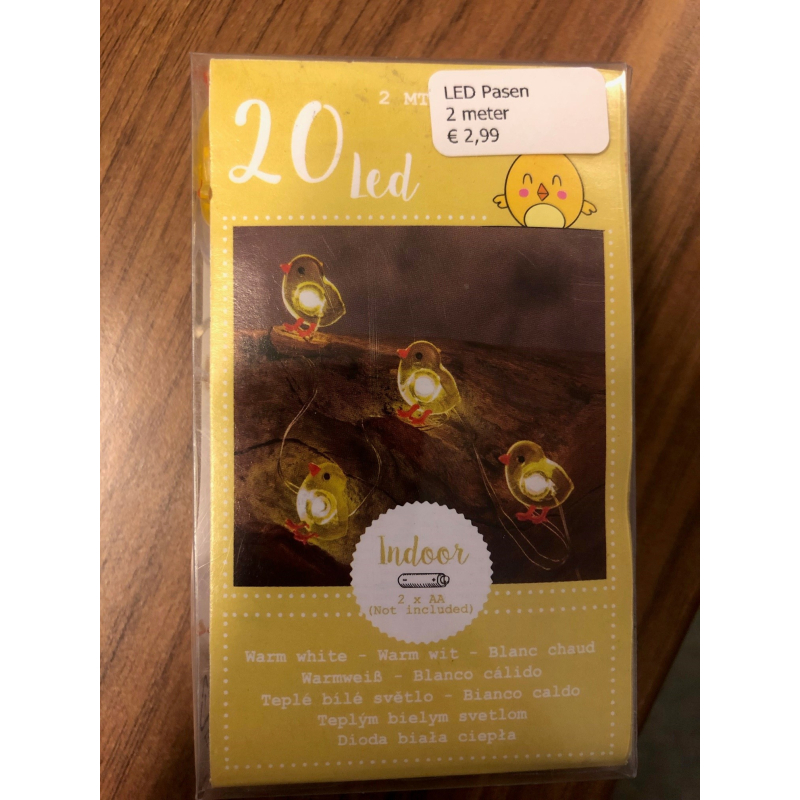 Led snoer 2 meter met paaskuikentjes (LED Kuiken)